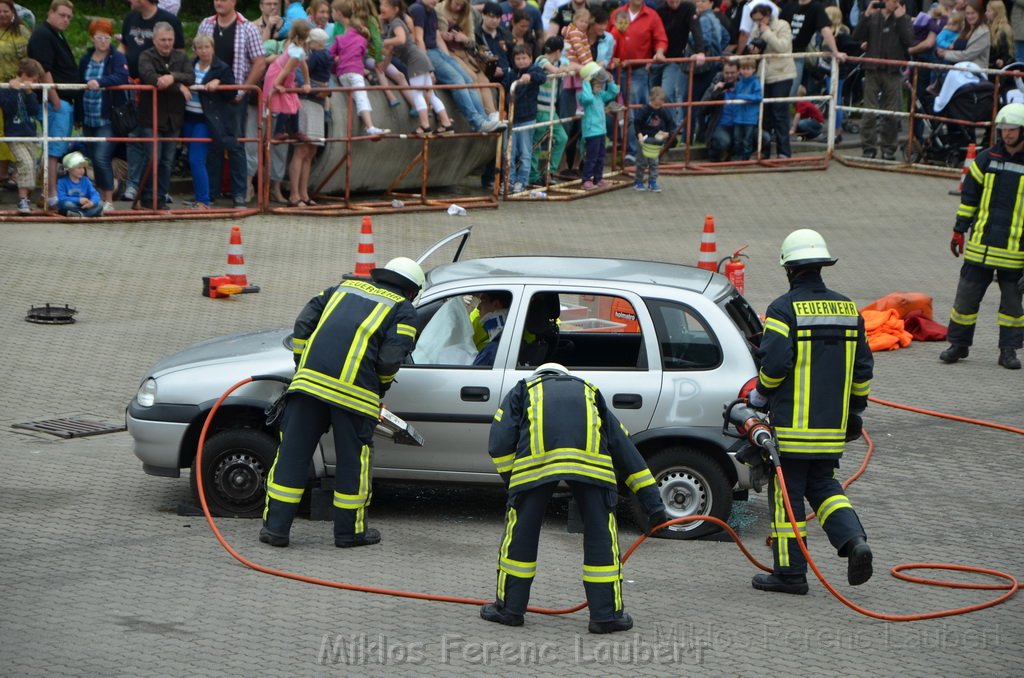 Tag der Offenen Tuer BF Koeln Weidenpesch Scheibenstr P387.JPG